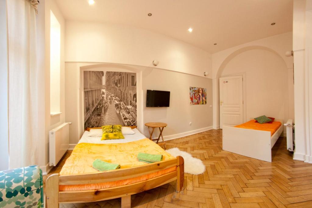 Hotel Pokoje Bagatela Stare Miasto Cracovia Habitación foto