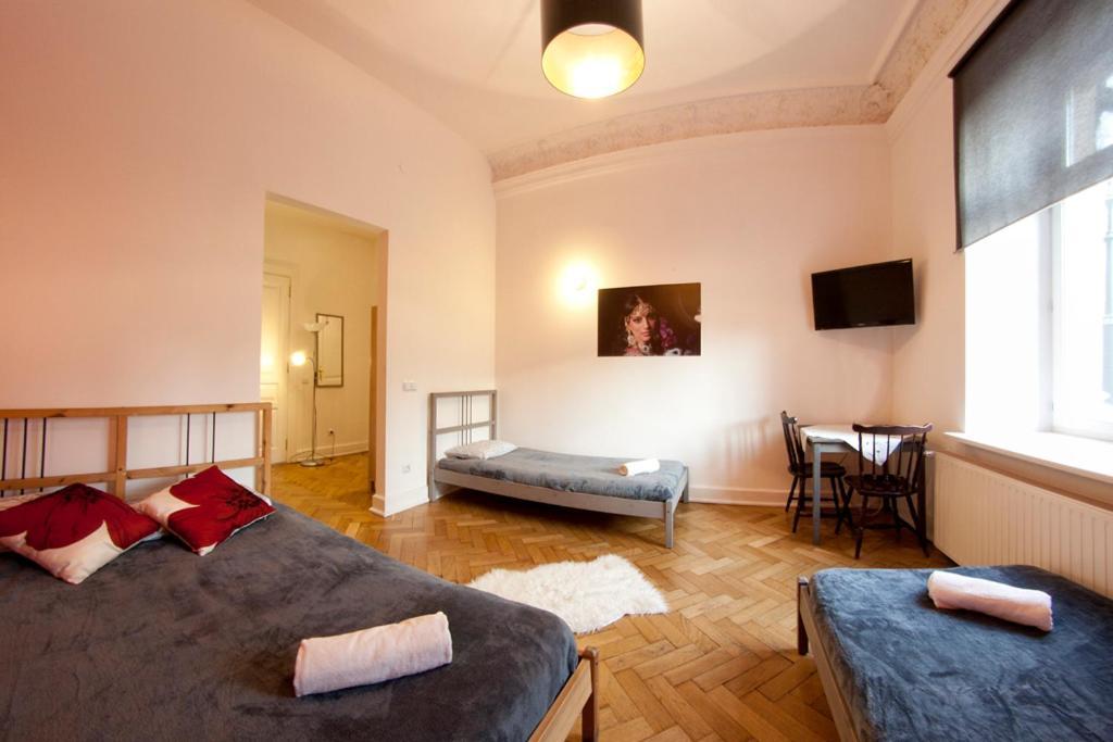 Hotel Pokoje Bagatela Stare Miasto Cracovia Habitación foto
