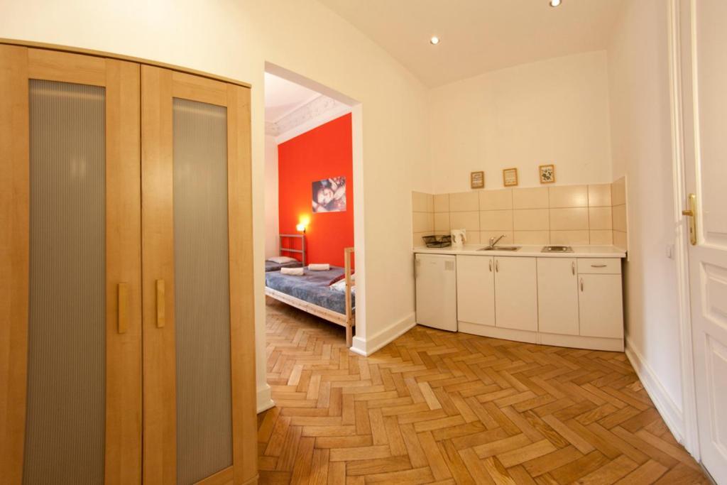 Hotel Pokoje Bagatela Stare Miasto Cracovia Habitación foto